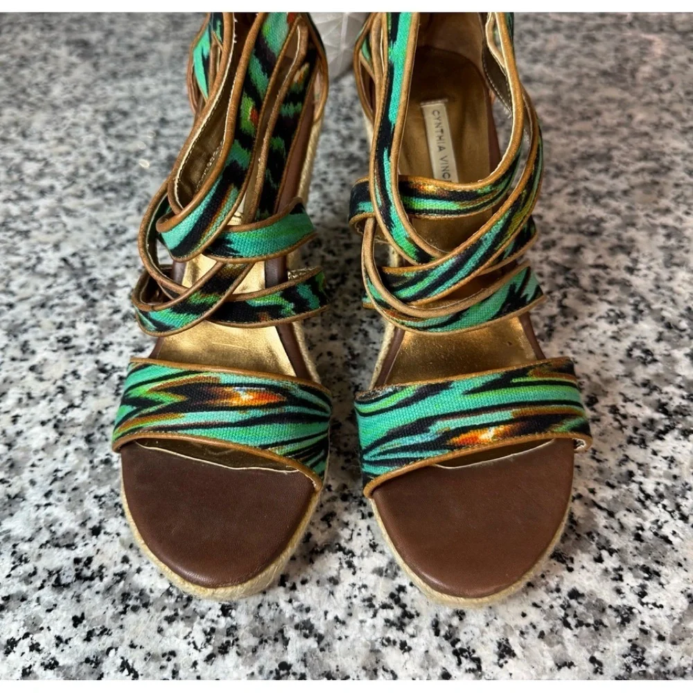 Cynthia Vincent | Women's Gorgeous Strappy Espadrille Wedge Size 7.5